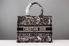 Load image into Gallery viewer, DIOR M1296ZTDT_M808
