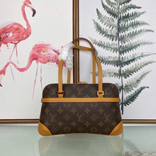 Load image into Gallery viewer, LOUIS VUITTON M51143 COUSSIN

