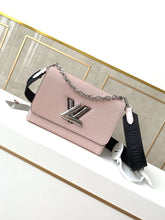Load image into Gallery viewer, LOUIS VUITTON M68559 TWIST BELT
