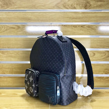 Load image into Gallery viewer, LOUIS VUITTON M45455 Multipocket
