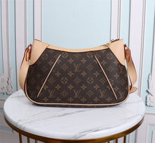 Load image into Gallery viewer, LOUIS VUITTON M40555
