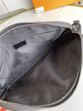 Load image into Gallery viewer, LOUIS VUITTON M42836 KASAI
