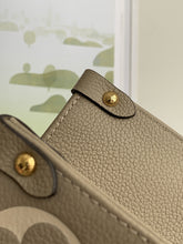 Load image into Gallery viewer, LOUIS VUITTON M45494 ONTHEGO
