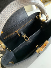Load image into Gallery viewer, LOUIS VUITTON N80071 CAPUCINES BB
