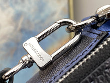 Load image into Gallery viewer, LOUIS VUITTON N60414 ALPHA WEARABLE
