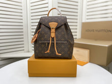 Load image into Gallery viewer, LOUIS VUITTON M45501 Montsouris
