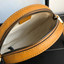 Load image into Gallery viewer, GUCCI 658825 2UZAV 6477
