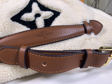 Load image into Gallery viewer, LOUIS VUITTON M55425 BUMBAG
