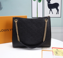Load image into Gallery viewer, LOUIS VUITTON M43758 Trunk Clutch
