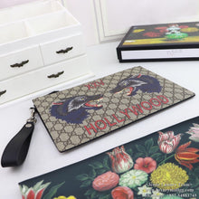 Load image into Gallery viewer, GUCCI 473904 GZN1N 1058
