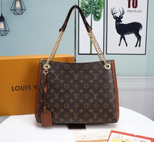 Load image into Gallery viewer, LOUIS VUITTON M43758 Trunk Clutch
