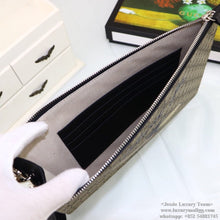 Load image into Gallery viewer, GUCCI 473904 GZN1N 1058
