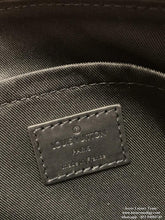 Load image into Gallery viewer, LOUIS VUITTON M80425 DISCOVERY POCHETTE
