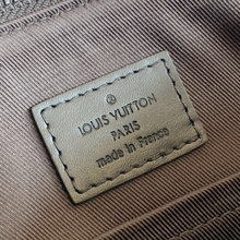 Load image into Gallery viewer, LOUIS VUITTON M57417 CITY KEEPALL

