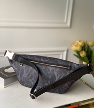 Load image into Gallery viewer, LOUIS VUITTON M57276 DISCOVERY
