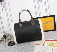 Load image into Gallery viewer, LOUIS VUITTON M56966 SPEEDY 30 BANDOULIÈRE
