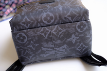 Load image into Gallery viewer, LOUIS VUITTON M57274 DISCOVERY
