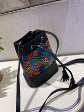 Load image into Gallery viewer, GUCCI 655597 2TYAG 9795
