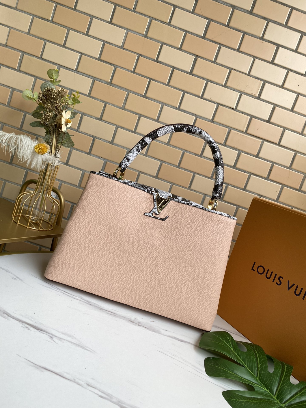 LOUIS VUITTON N95509 CAPUCINES BB