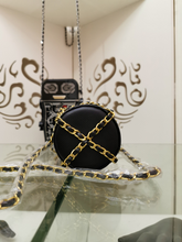 Load image into Gallery viewer, CHANEL b5944
