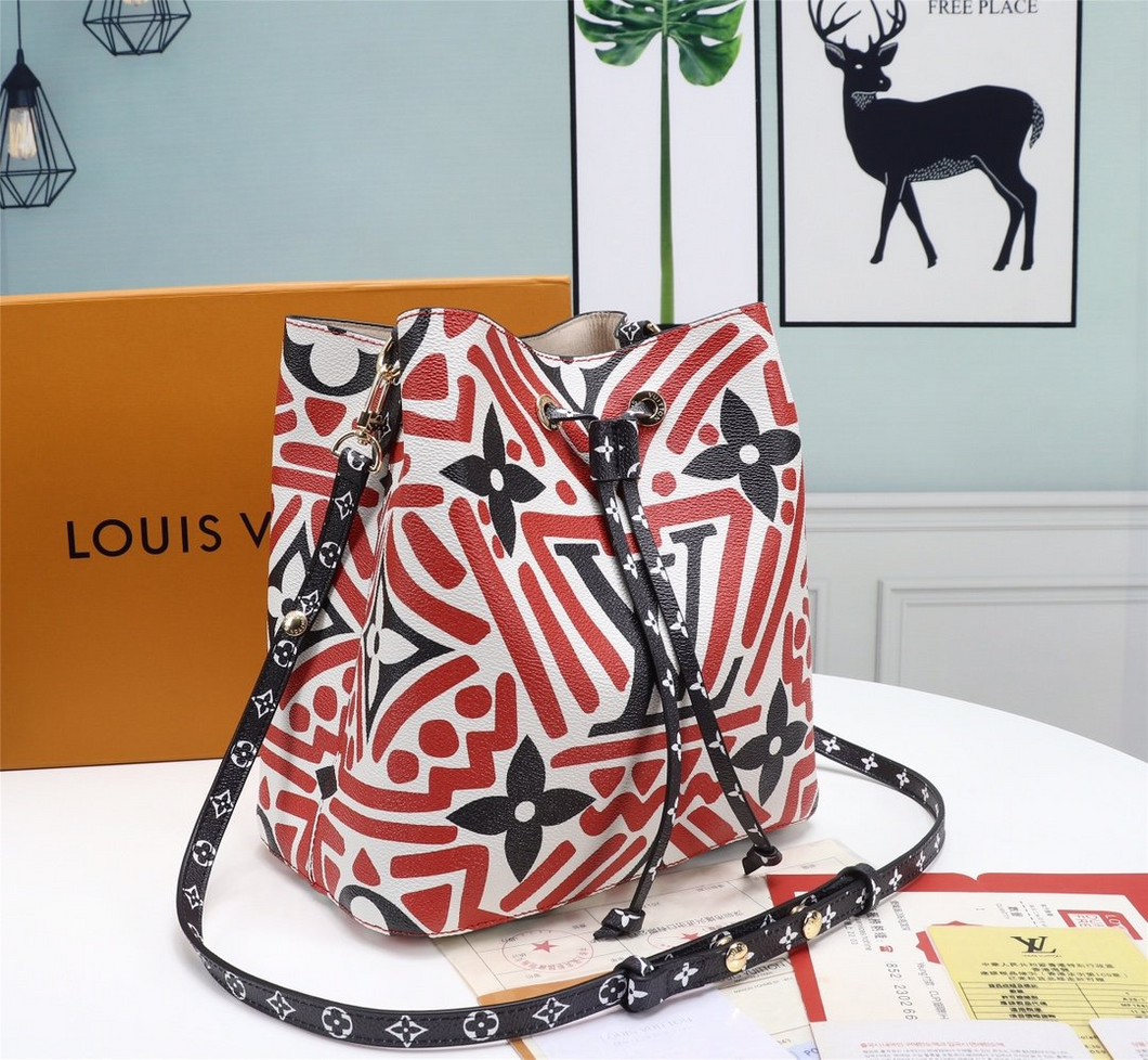 LOUIS VUITTON M45360 CRAFTY NÉONOÉ