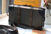 Load image into Gallery viewer, LOUIS VUITTON M30697 SOFT TRUNK WALLET
