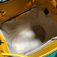 Load image into Gallery viewer, GUCCI 655597 2TYAG 9795
