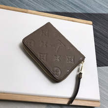 Load image into Gallery viewer, LOUIS VUITTON N63069 ZIPPY
