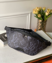 Load image into Gallery viewer, LOUIS VUITTON M57276 DISCOVERY
