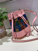 Load image into Gallery viewer, GUCCI 655597 2TYAG 9795
