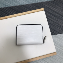 Load image into Gallery viewer, LOUIS VUITTON N63069 ZIPPY
